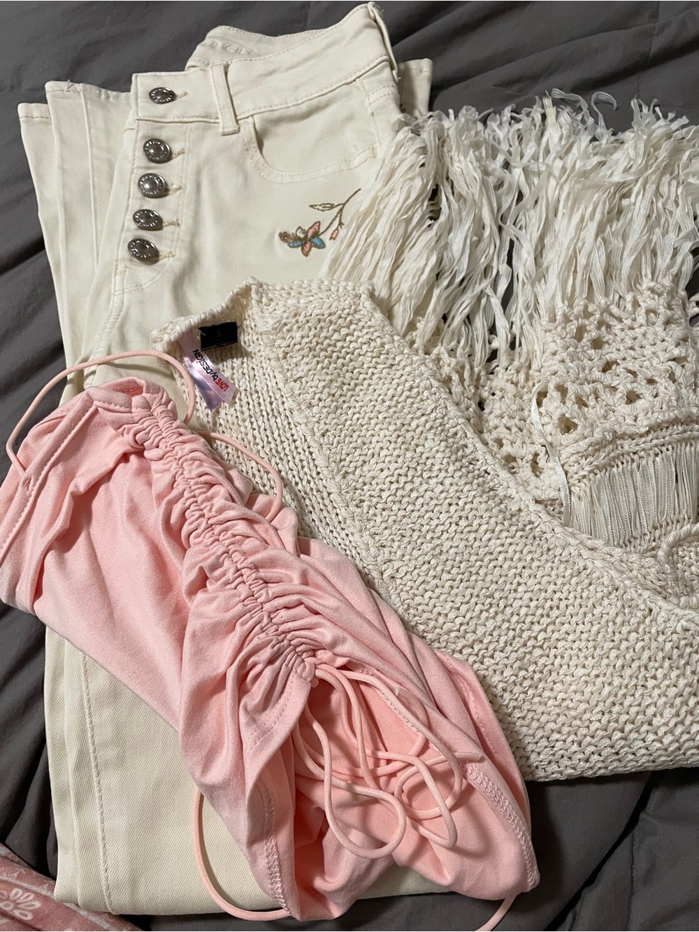 American Eagle Womens Jeans w/embroidery size 000/knit fringe vest/NWT tank S